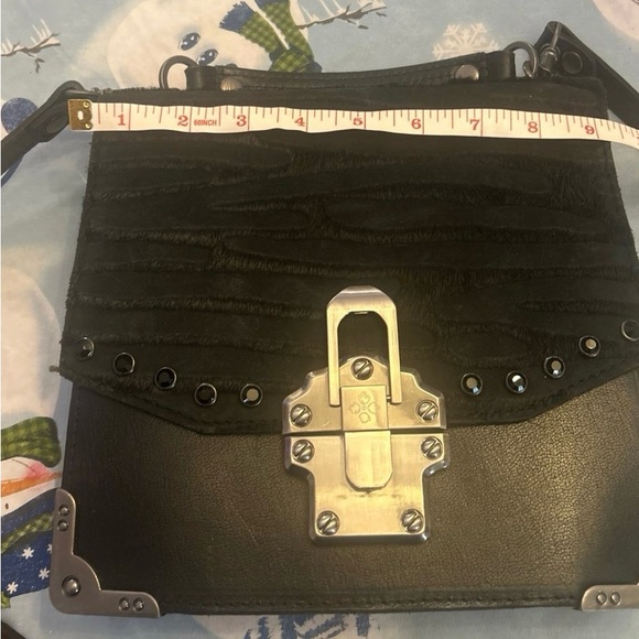 Patricia Nash Handbag - Picture 7 of 8